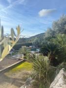 Sublime villa climatisée avec piscine vue mer et collines