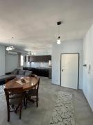 Horizon Peak Apartment