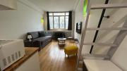 Bel appartement avec Mezzanine pour 4 Personnes au Centre de Paris
