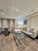 Walk to Kings Road Plenty Shops and Restaurants