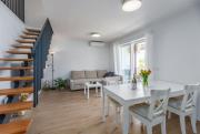 Exquisites Apartment mit eigener Galerie, Babybett, Waschmaschine und nur 700 Meter zum Strand