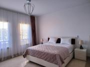 Elite 3bdr apartment with garden beside corral reef