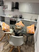 Hertford farm Woodland cabin pet friendly firepit bbq