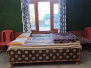 ROOP MOUNTAIN HOMESTAY No Parking
