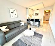 LONDON CANNES, vue mer