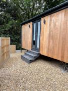 Dee Lodge