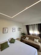 Terrasse, piscine, clim, proche aéroport et plage