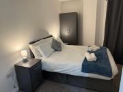 Modern - City Centre - 2BR APT