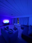 Appartement de Luxe Entièrement Rénové - Proche Aéroport de Bruxelles, Quartier Chic