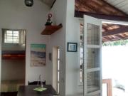 Casa de 2 quartos-Cambury-100m da praia-central-até 6 pessoas-internet-estacionamento-C3