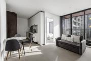 Modern Nomads Prime CBD 2BR Modern City Haven with Pool & Gym