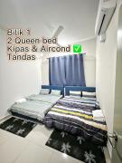 Top Kampong Tanah Merah