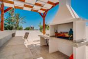 Top Paralimni