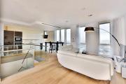 Birds eye view - Luxury 2BDR Penthouse In Central London