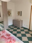 Top Marina di Campo Airport