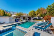 Palm Springs Oasis - 68660