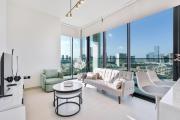 Savis Home - Enjoy the City Skyline View 1BR in Binghatti Venus JVC