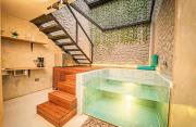 Lleras Park Apartment l Private Jacuzzi l Guest friendly