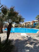 Marina Bliss-Seaside Retreat