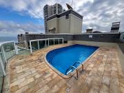 Apartamento inteiro com piscina à 100 metros do mar