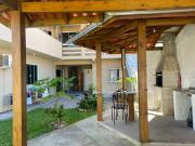 Apartamento térreo 150m da praia