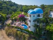 Casa Zen overlooking the Bay