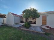 Authentic Farmstyle Stay in Aloe Valley