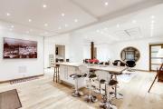 Just Renovated 138m2 On The Seine