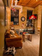 Heart of the City: Cozy 2-Bed Loft