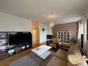 110kvm lyxig bostad med öppen spis och balkong