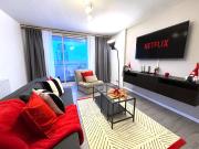 Skyline apartment, London, Canary Wharf, River side view and street Parking permit