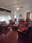 Casa familiar cerca del mar y del centro