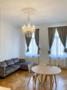 Stadtwohnung, zentrale Lage, stilvoll vollmöbliert