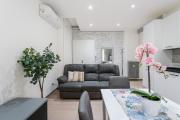 Silver Dream Cornelia, Elegant Apt with Car Park