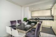 Luxurious Spacious 2 bed w Terrace