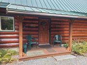 Two Bedroom Real Log Cabin with WIFI and EV Char ger