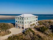 Paradise Point: Luxury Beachfront Home with Views