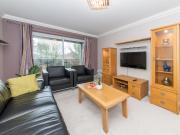 Pass the Keys Spacious Peaceful Family Home in Emmer Green Pass the Keys Spacious Peaceful Family Home in Emmer Green