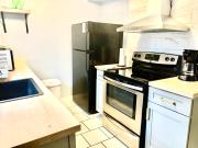 Blue Oval -Project Pyramid-XAi- King bed-2bedrooms 1,5 bath, 4beds, sleeps 5