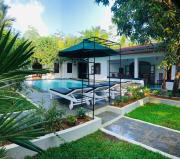 Wag Villa 71