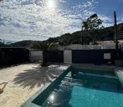 Casa piscina com hidromassagem