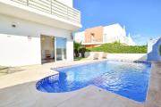 Vila Alfarrobeira by MTPhomes