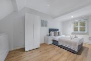 2 Bed Piccadilly Apartment 4