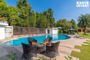 StayVista at The Manvi Estate - Gurugram with Pool, WiFi & Bonfire