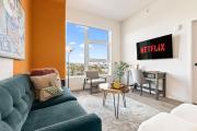 Modern Living, Stunning city views, 1Mile to Dodger Stadium