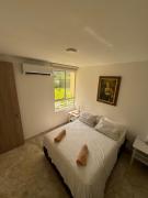 Top Manzanillo del Mar