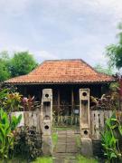 Umah Kayu 1-Menjangan homestay