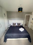 3 Bedroom Family Home with Sea and Mountain View