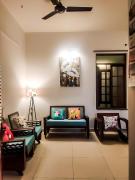 VERY Beautiful Whitetown home l Walkable to beach