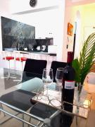 H&O Charming Hideaway